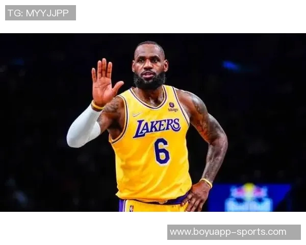 浓眉表现不佳23投仅7中拿下19分16篮板下半场状态低迷仅得2分