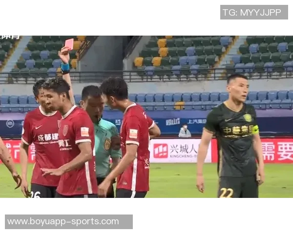 国安新援阿不都海米提因头顶张玉宁遭红牌禁赛三场引发热议 国安新援阿不都海米提因头顶张玉宁遭红牌禁赛三场引发热议